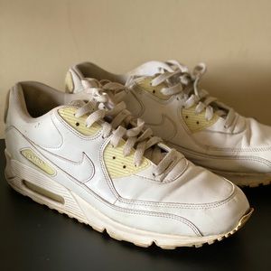 Nike Air Max -Late 2000s Model White